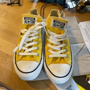 Yellow converse